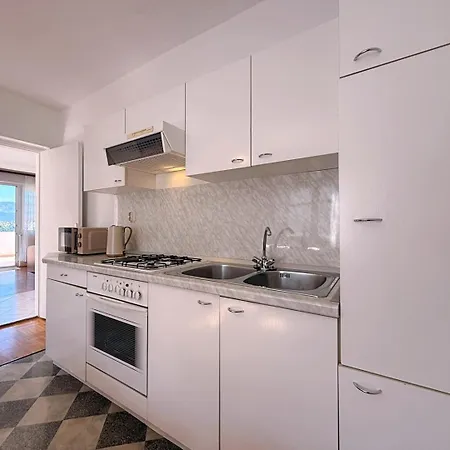 Guest house Apartments Dragica