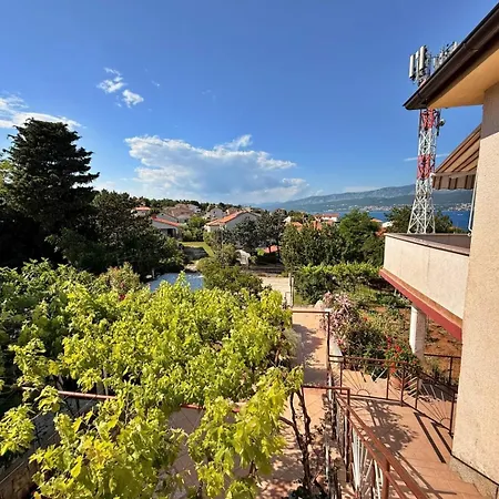 Apartments Dragica Guest house