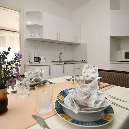 Apartments Dragica