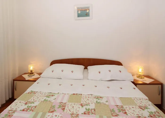 Apartments Dragica 2*