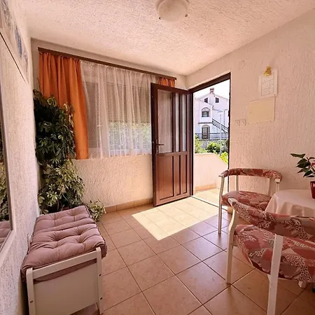 Apartments Dragica 2*